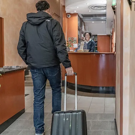 Italia 3* ترييستي